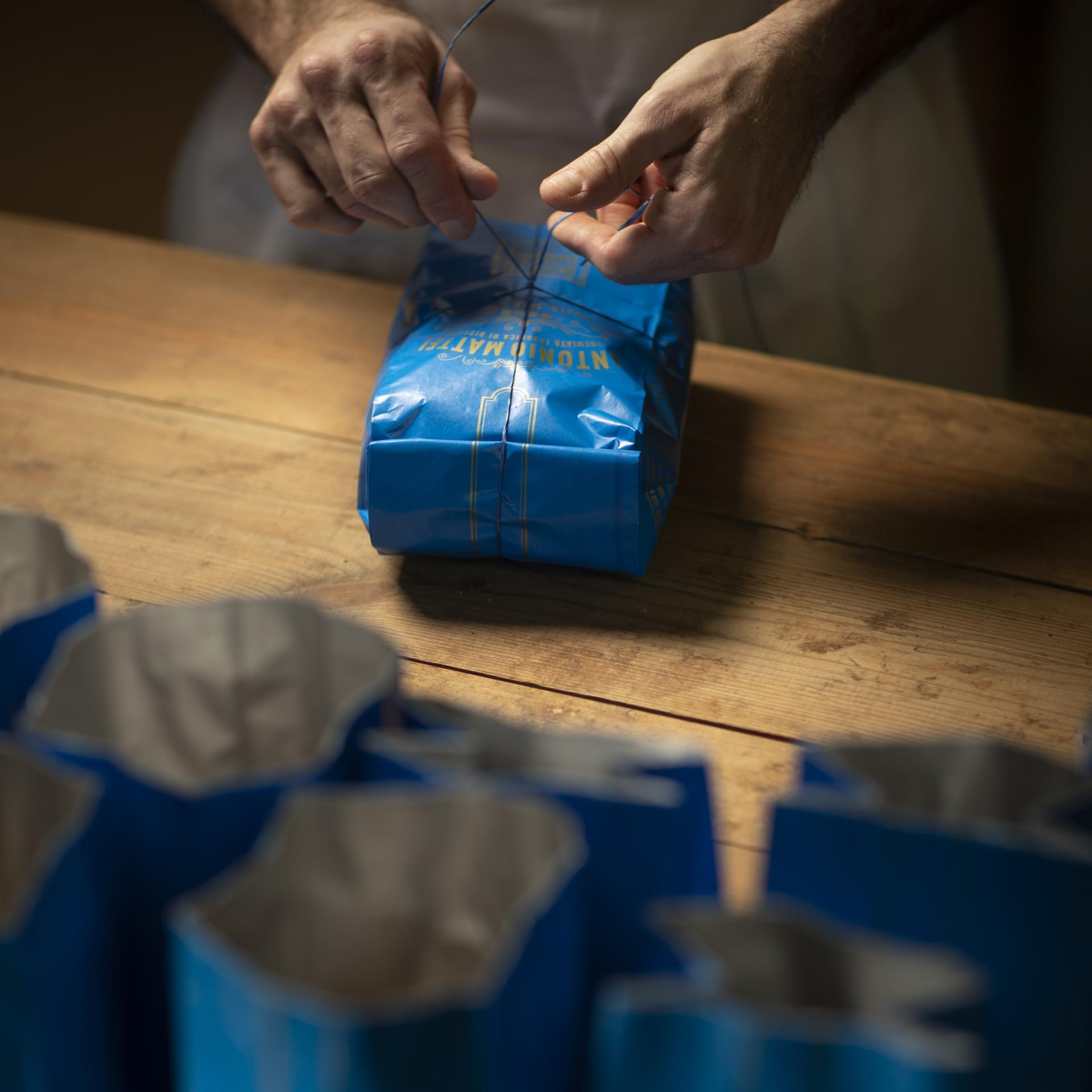 BISCOTTI DI PRATO ALLE MANDORLE